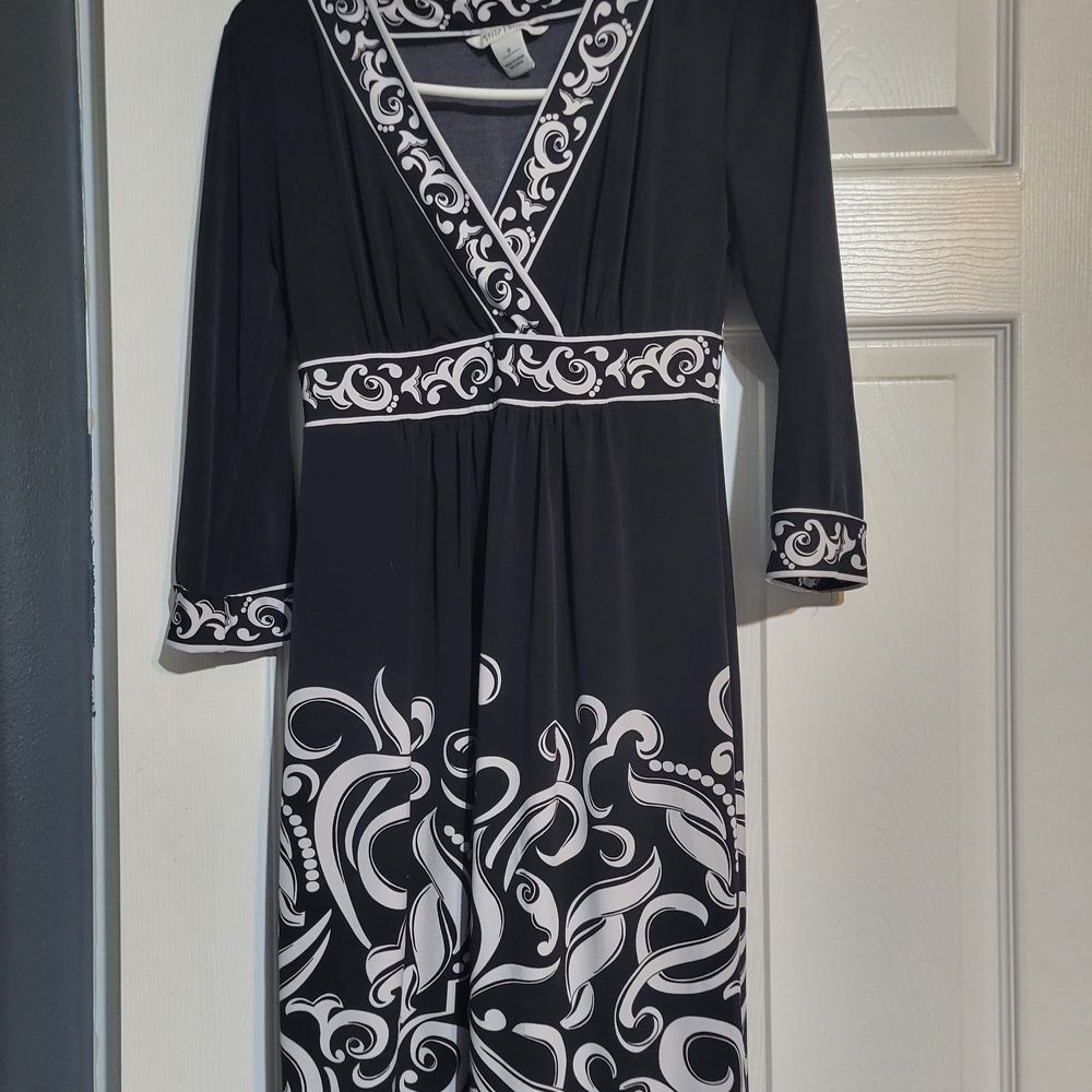 White House Black Market Black and White Long Sleeve Dress